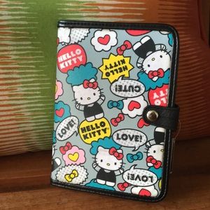 NEW Hello Kitty Wallet